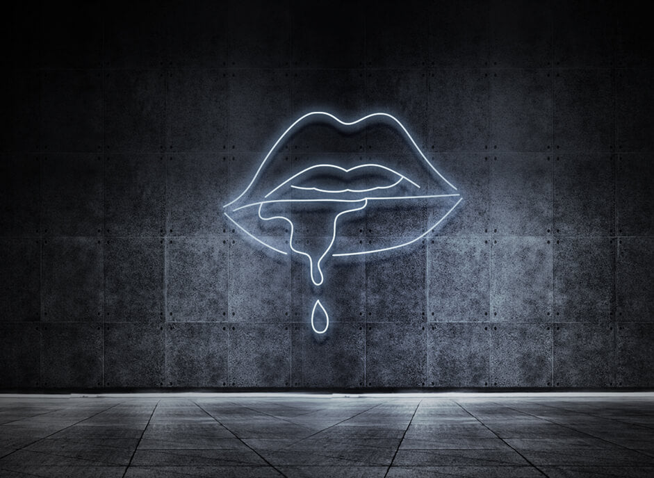 TROPFENDE LIPPEN