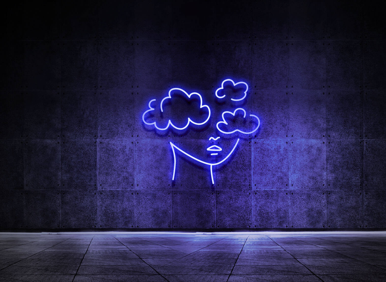 KOPF IN DEN WOLKEN